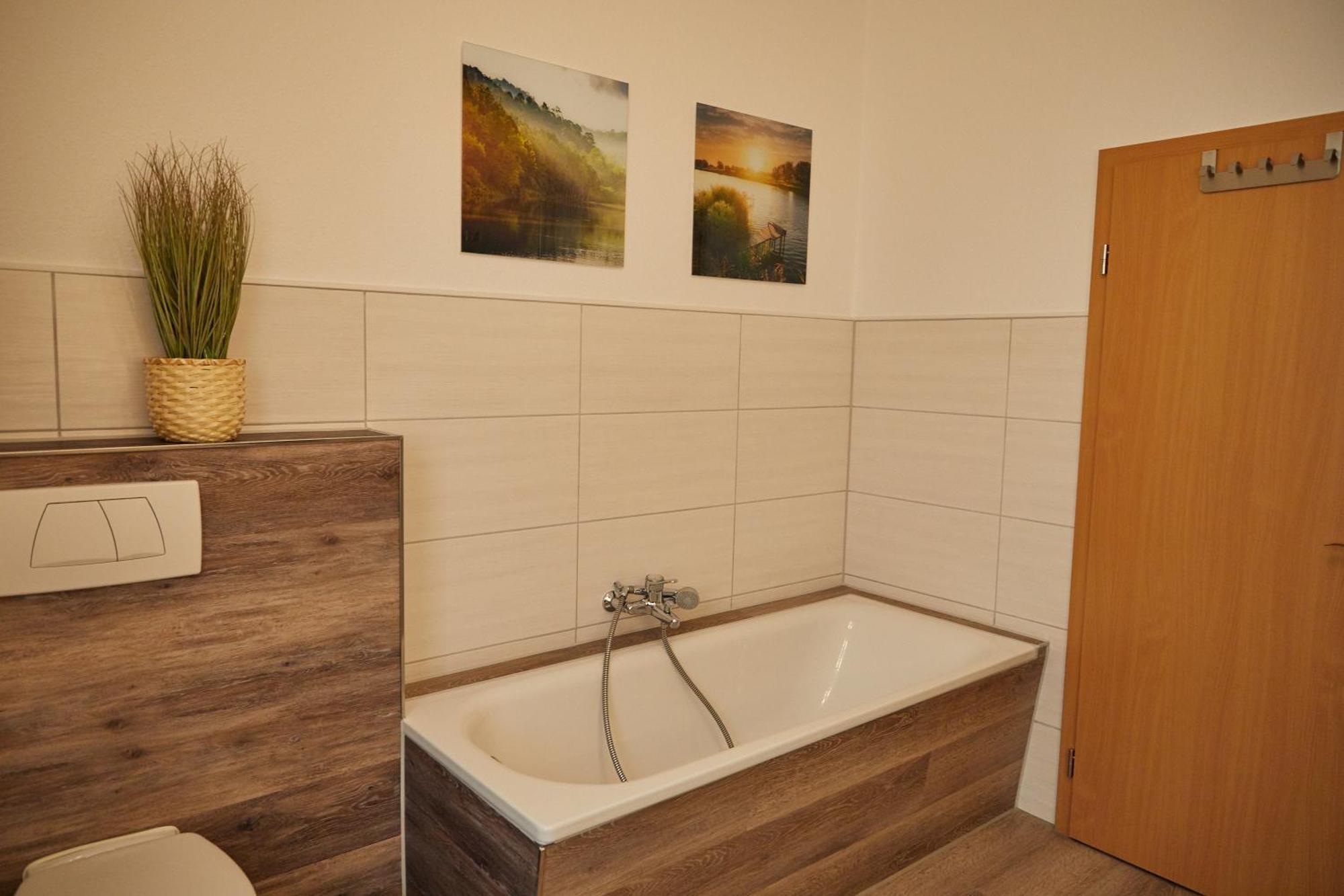 City-Apartment 2 Bernburg Esterno foto